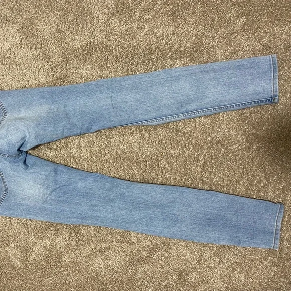 Light Blue Ripped Skinny Jeans - Picture 3 of 4